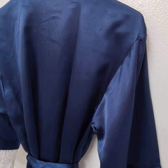 💙 Silky Navy Blue Robe with Lace Accents – Size Small - Picture 7 of 16